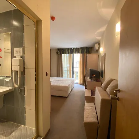 Avalon C 200 Private Studio Apartman Napospart