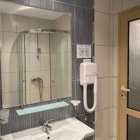 Avalon C 200 Private Studio * Слънчев бряг
